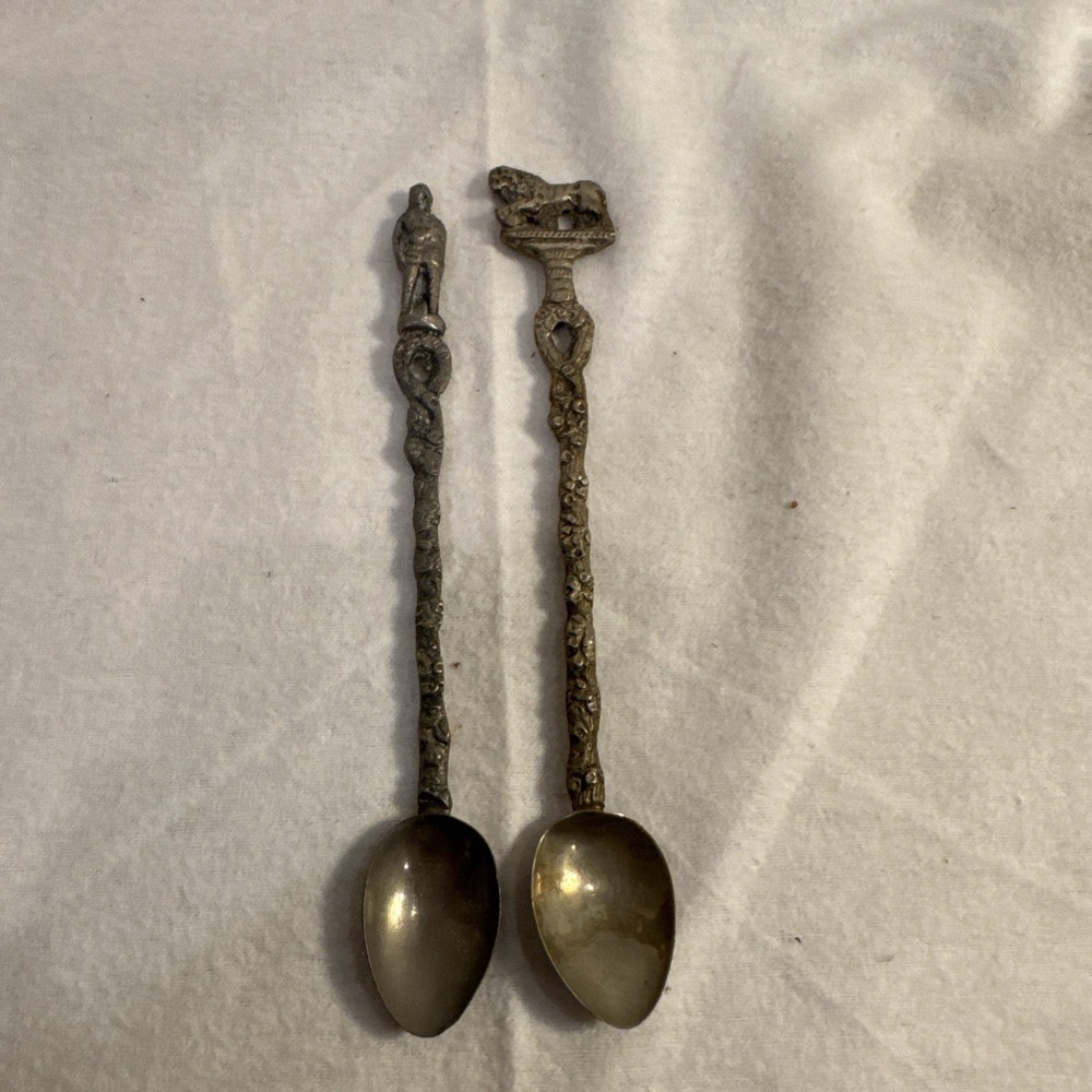 Italy‎ Silverplate Souvenir Spoons Pair Set of 2 Ornate Handles Collectible